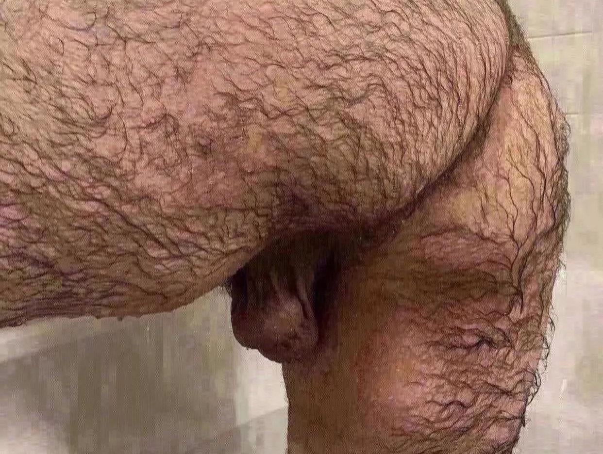 20 M looking for someone to make me do painful things posted by ArturoMichaelX