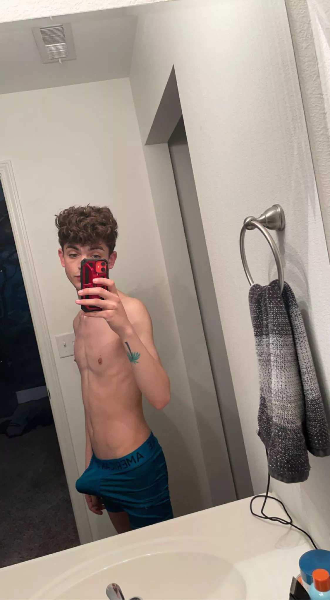 [20] Who like tents? 👀⛺️ posted by ZayneBright