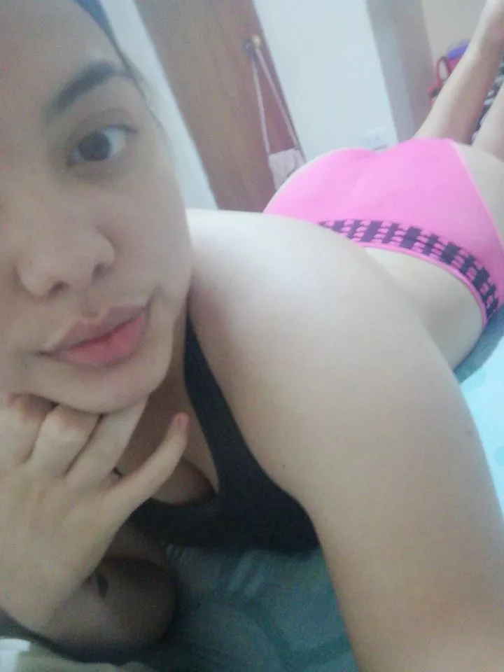 (20) years old [F] [Selling] 😽 latina lady, Try me 👗(Custom pics and Vids) 📸, Sext with live pics and vids🍏 and nice Sex tapes ⏯️, Lesbian content 👅DROP BOX 🎁 im a nice and PervertDoom girl😈 Kik:prettyasszhandra Snapchat: Keri_me posted by kerme200