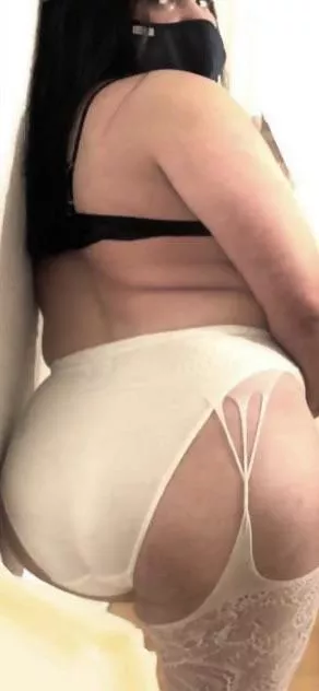 [20]Are there at least a few straight men jerking of on my pictures?🥺 I think i have watch too much Hypnosis Videos and BBC's.. i never thought it could work for me😳🍆🍆🍆 posted by LeaMango2_0