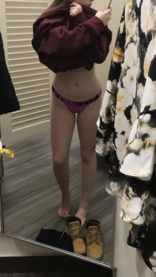 20F just trying on some clothes today :) by suspiciouslypurple