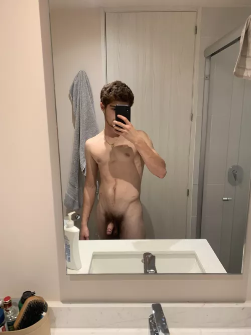 20M, 5’9”, 137. Still trying to love my scars by Additional_Rip6811