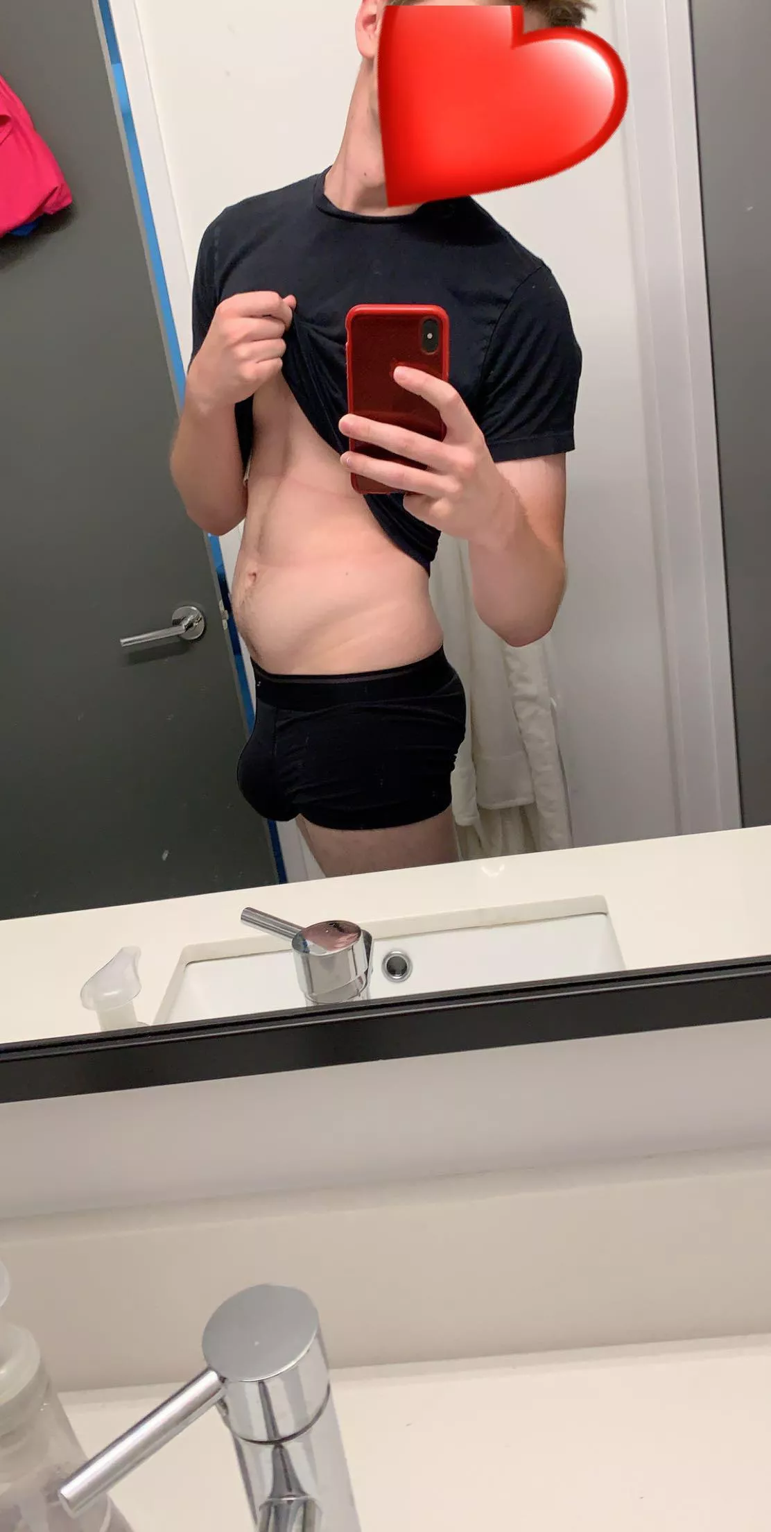 20yo College Guy, Like What You See? posted by alex_snapz