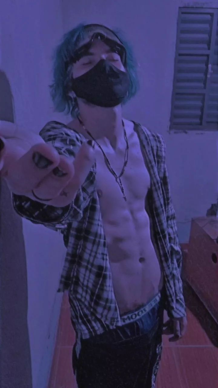 (21)💙 posted by Skypurppp