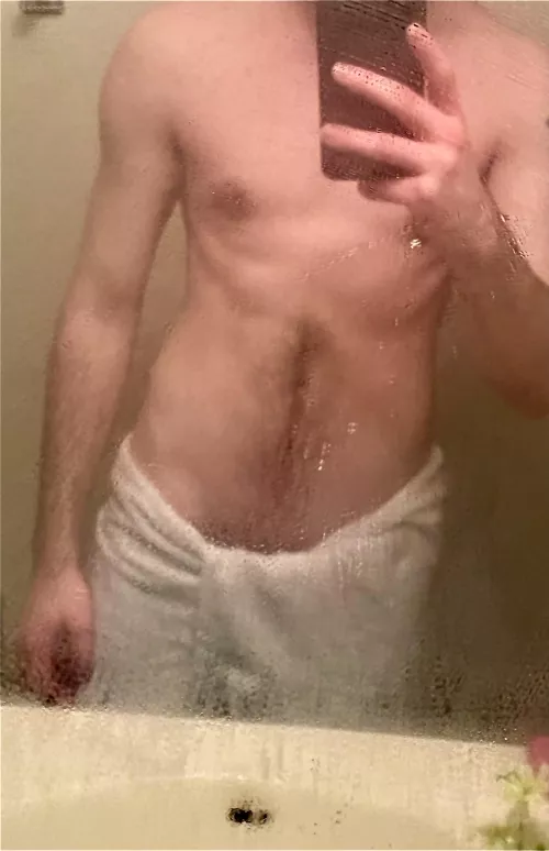 21 any (m)uscular bros want to help me work out by BigMan7inch