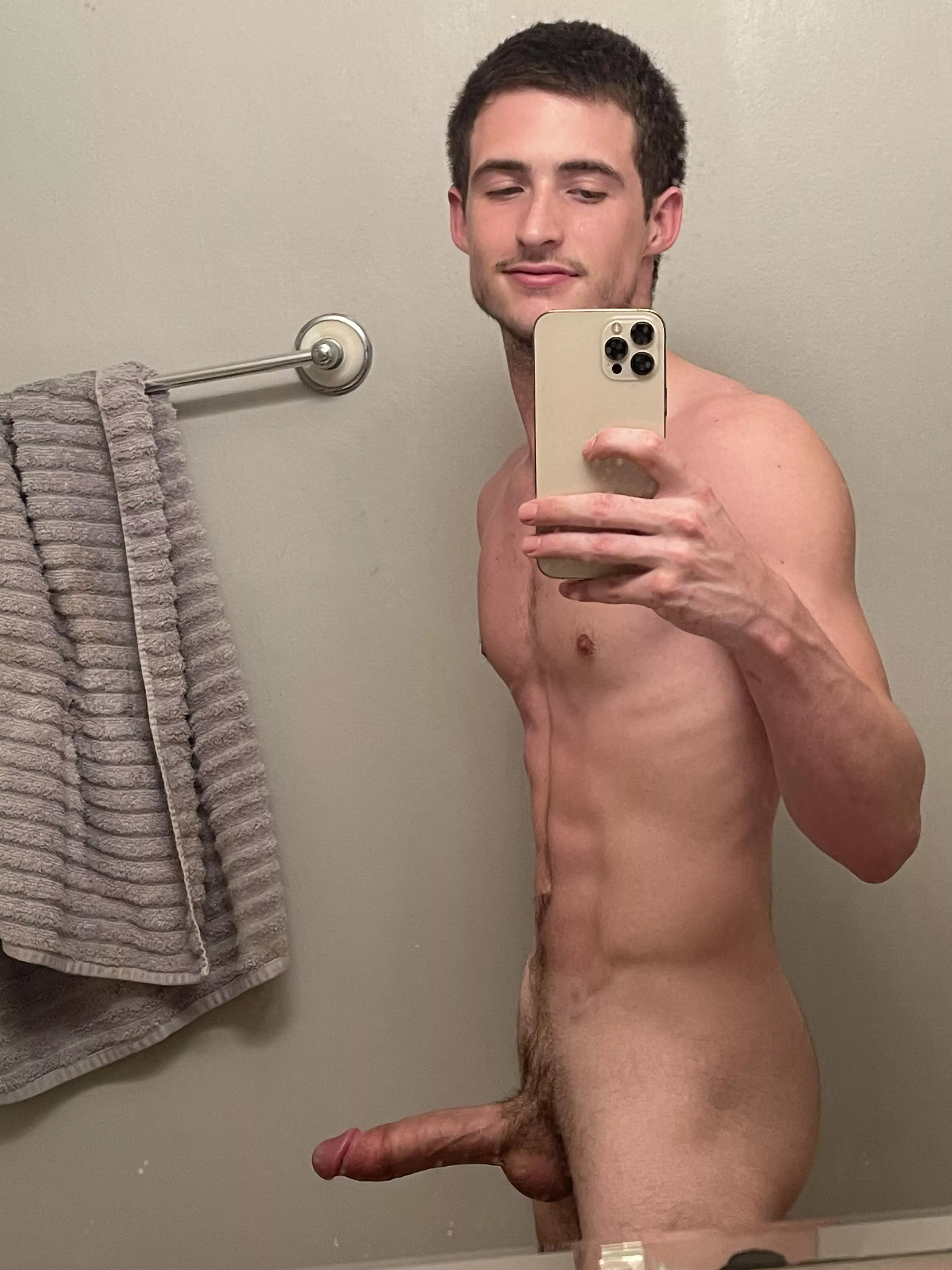 (21) bend over baby😜 posted by MaxPriceOF