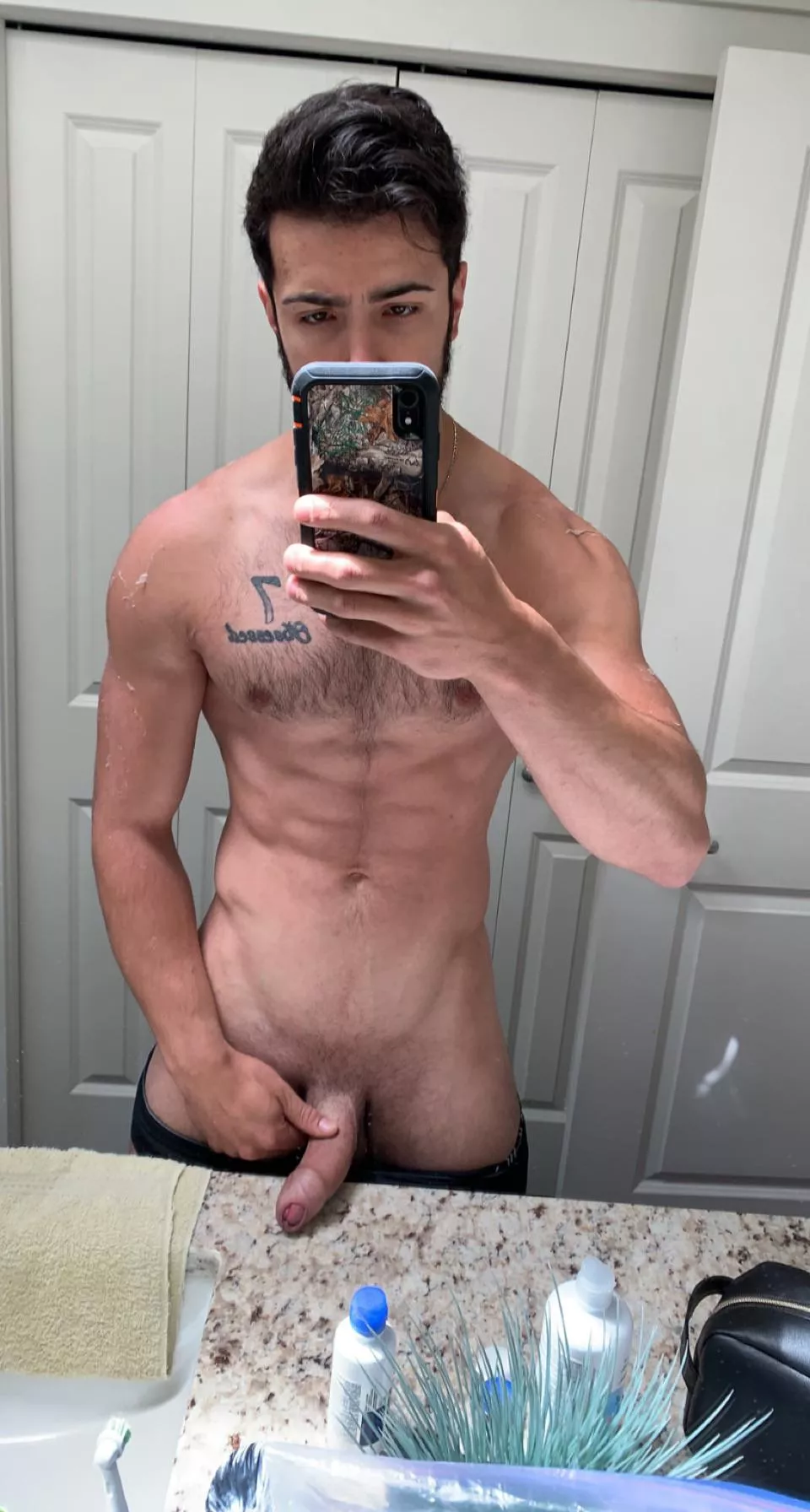 (21) lazy Sunday posted by Italiannboy