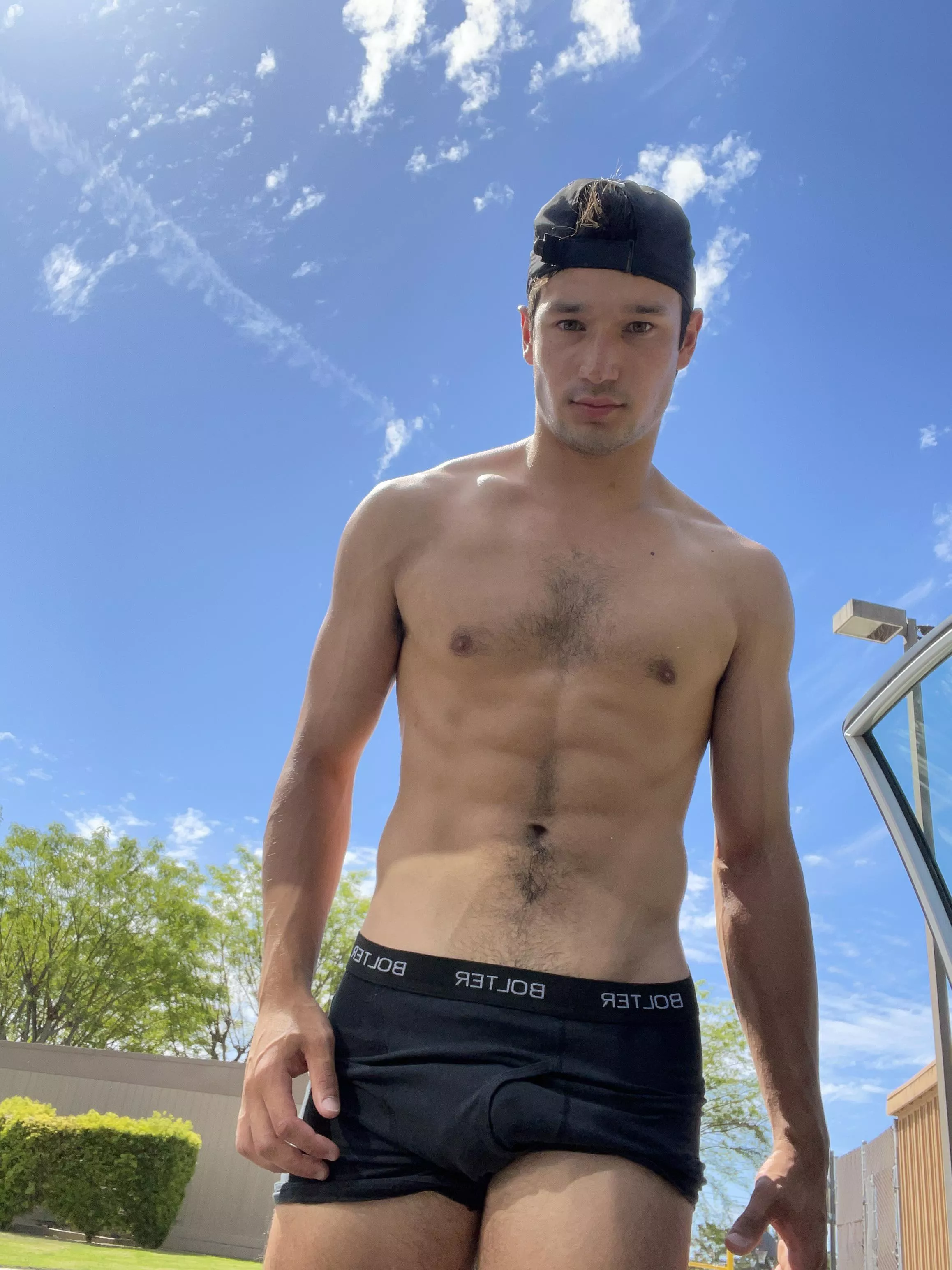 [21] Taken after a workout posted by Longjumping-Pair-816