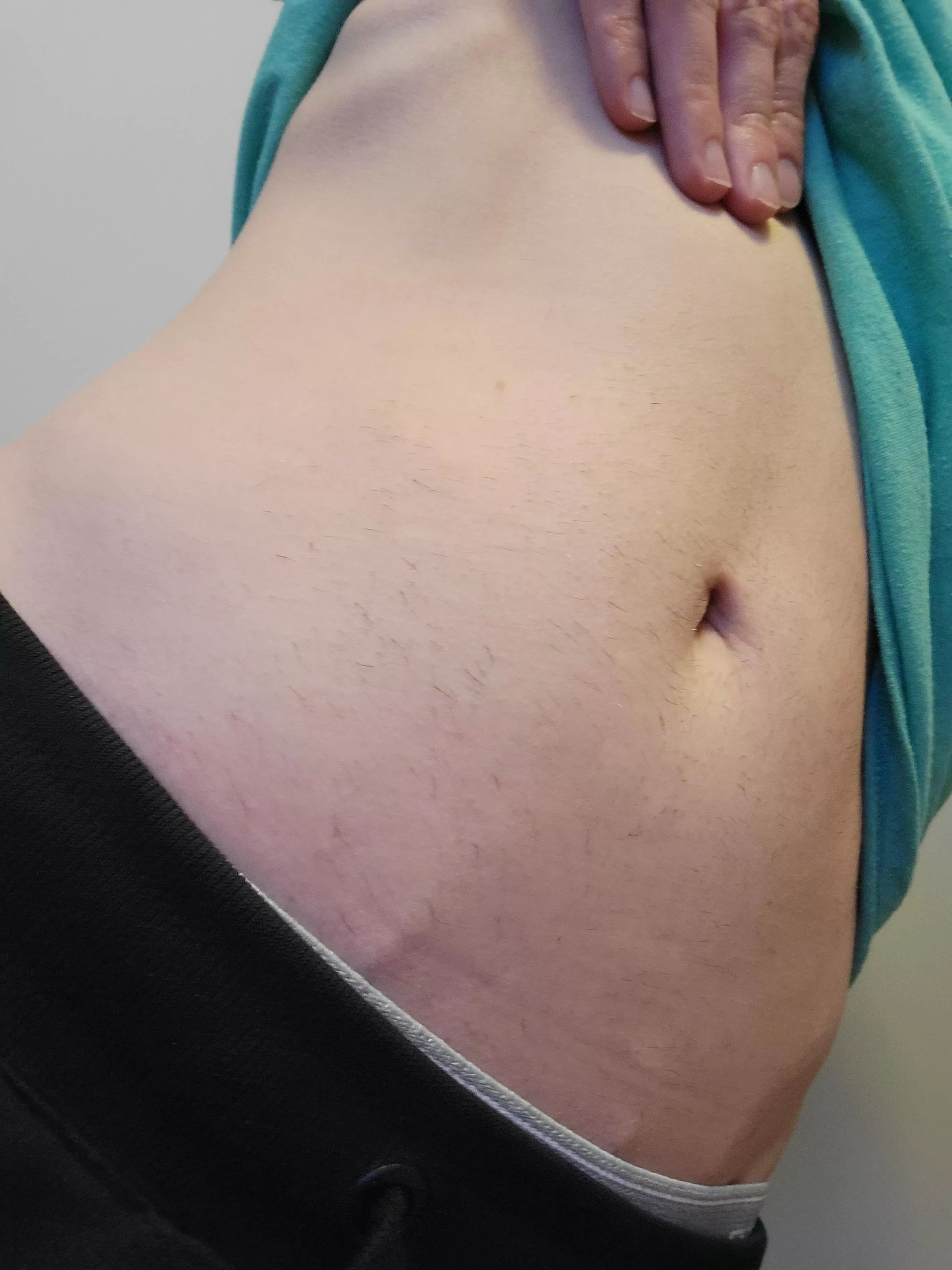 (21) whatcha wanna do with your 5'3 105lb twink today? posted by YourSmolGuy