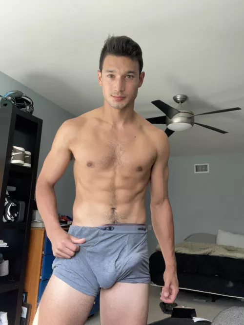 [21] who would watch me play football :) by Longjumping-Pair-816