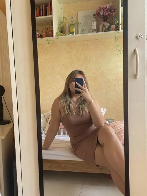 21F. Lets go out for a Mondate😗🤣 by subrosapersona