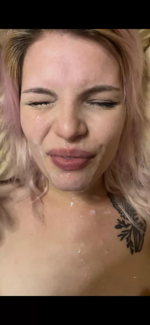 22 | F | Pretty sure my face is pregnant after that bj - it even went in my eye 🥺 by Lexxxi2000