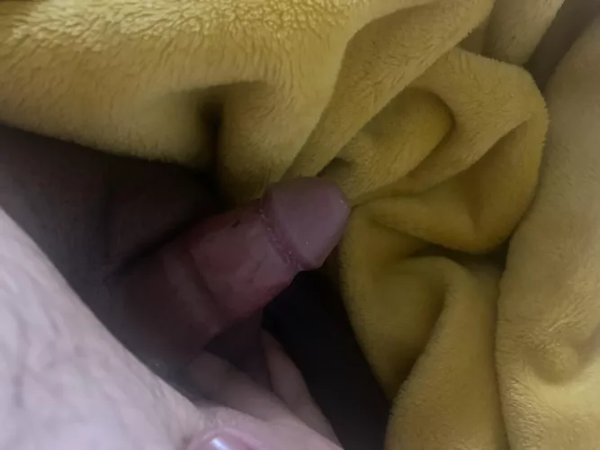[22] horny as fuck someone come help? by OveerDosee