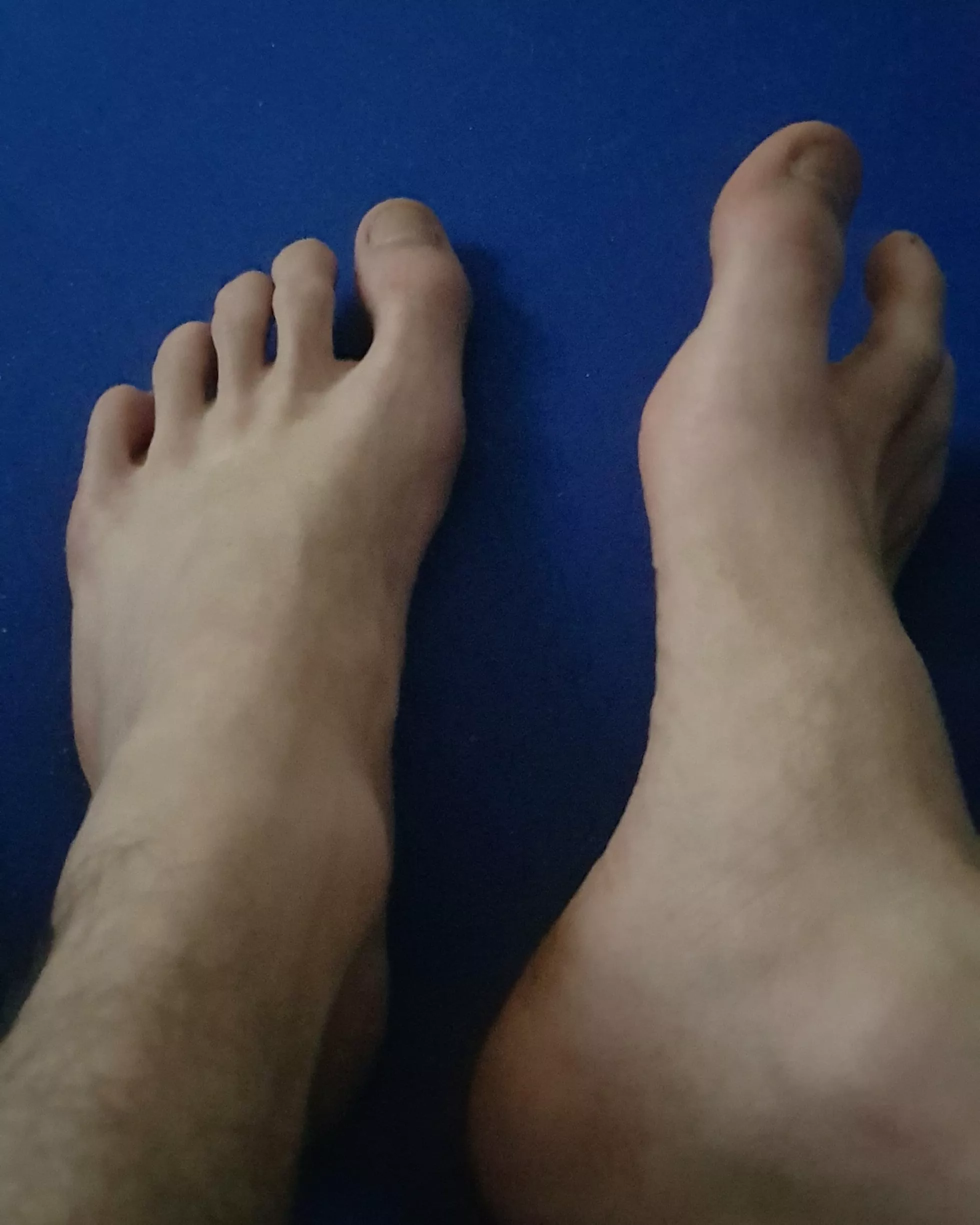 🔞[22 | size EU 42] What would you do if we were in the same room? 🤤😘 🔞 posted by BOIII_PLATYPUS