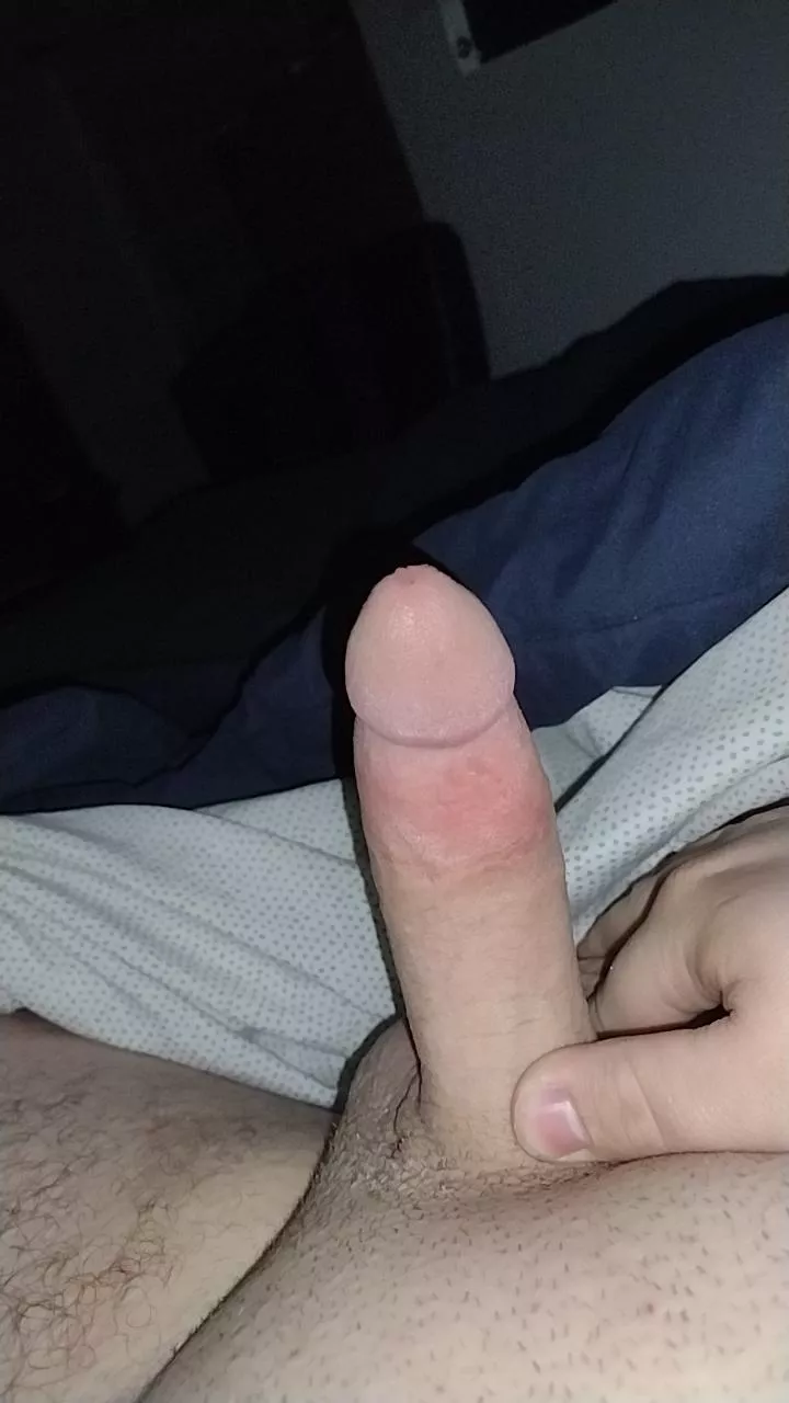 [22] sooo hornyyy posted by hockeylover23