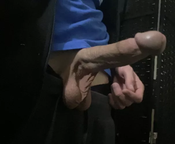 22 virgin cock needs sat on😅 hmu! by assntitties6969