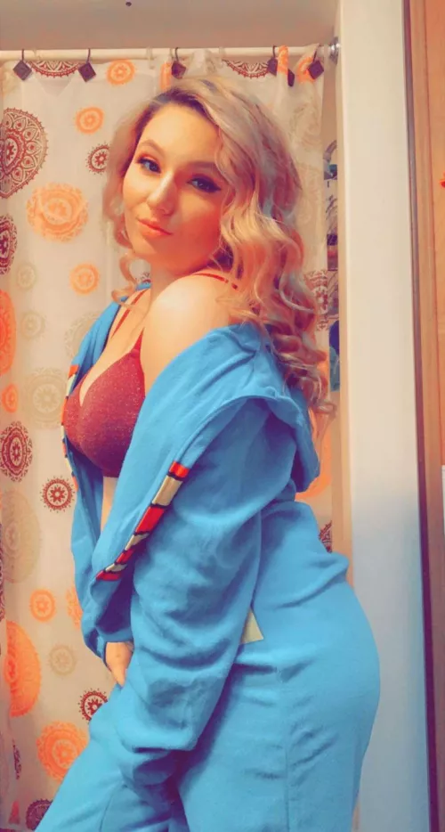 22 what my husband doesnt know wont hurt him? message me ill text back 😜😘 by anubisgaming75