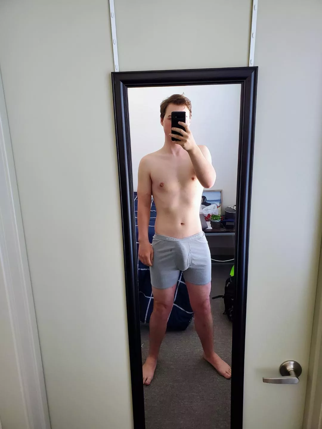 22 who likes my college bulge? posted by Ericprime332