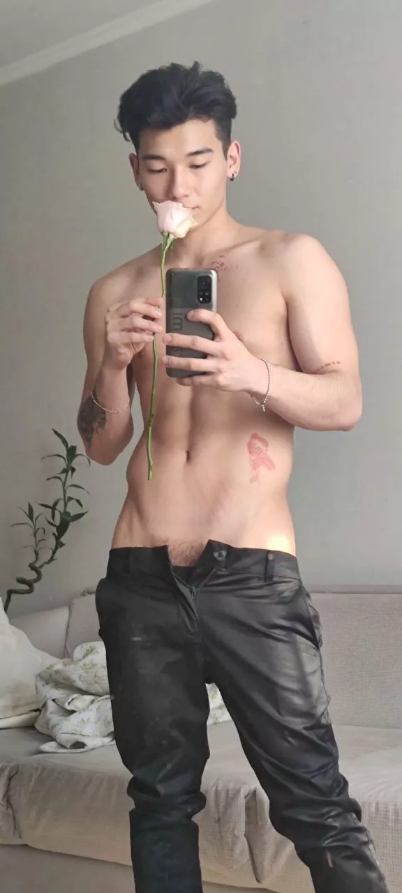 (22)The winner takes my heart and 🤤 posted by Anshiie