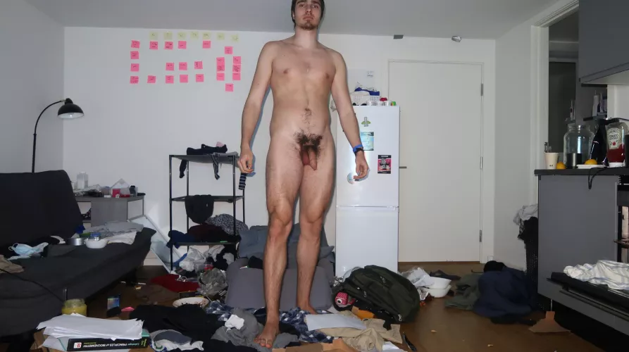 22yo introvert pothead in depression cave by gibilanus