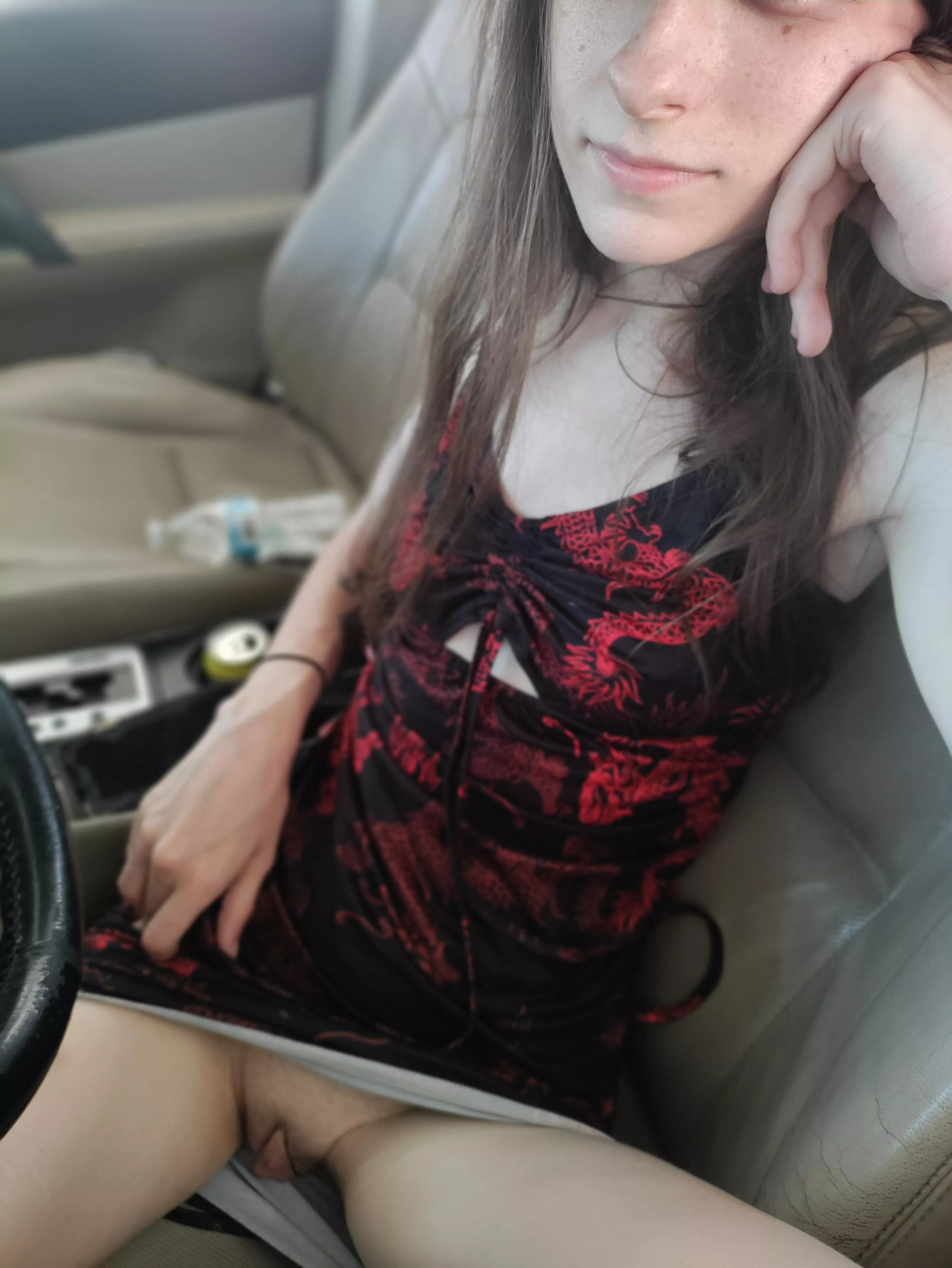 [23 F] want to go for a ride? 😈 posted by Christymango