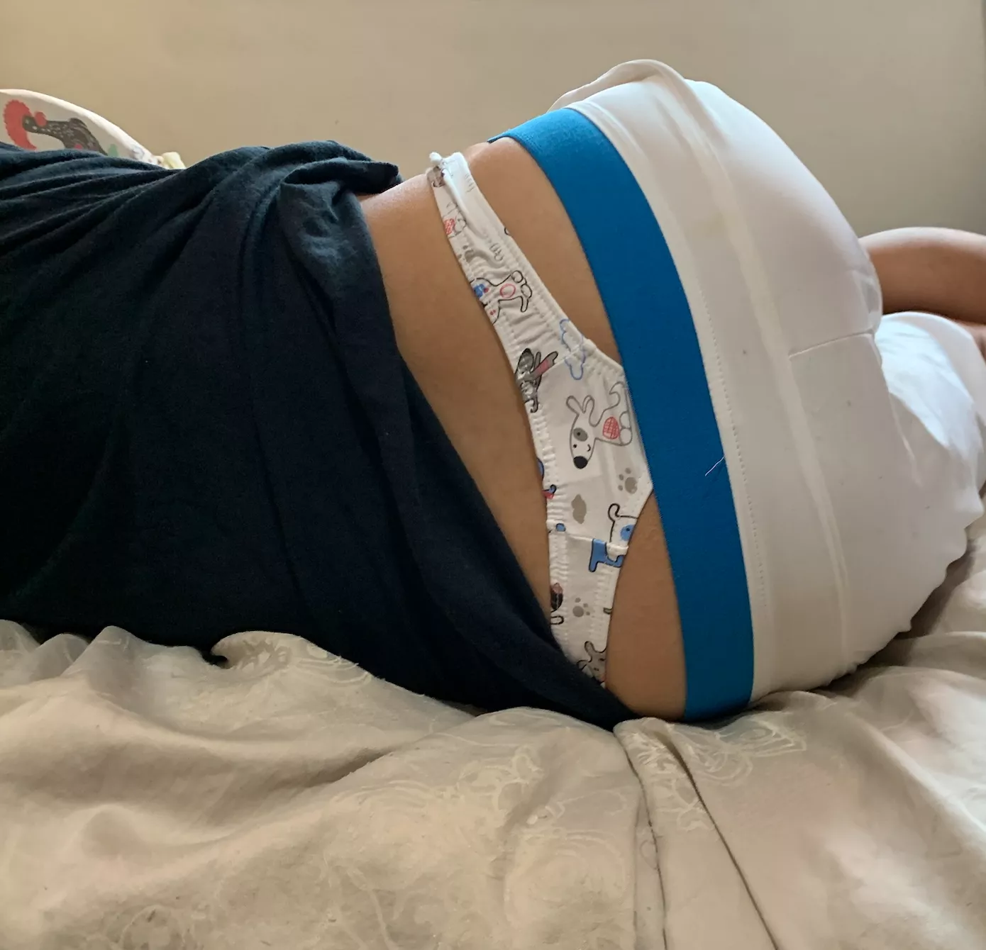 [23] my friend took this while i was asleep after a party his house... guess what happened next hehe posted by thongbabe99