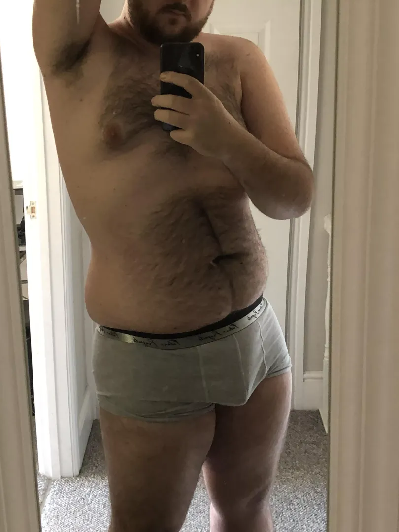 [23] Weekend home alone with no one to cuddle this big furry body, where my big girls at? posted by Living_Artichoke_377