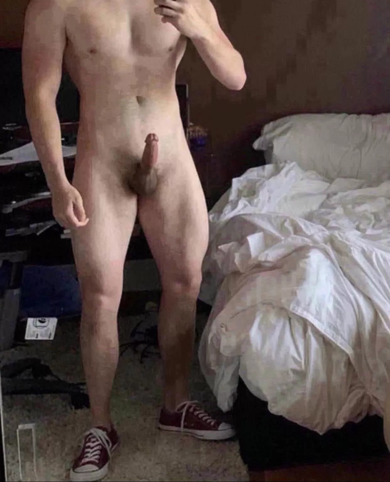 24 aus. Looking for muscular or fit guys to bust my week load live with me. No face. Muscular +++ verbal +++ haven’t cum for 10 days send ASL and body pic. Add Snapchat:jockhunter22 posted by Past_Pollution_3600