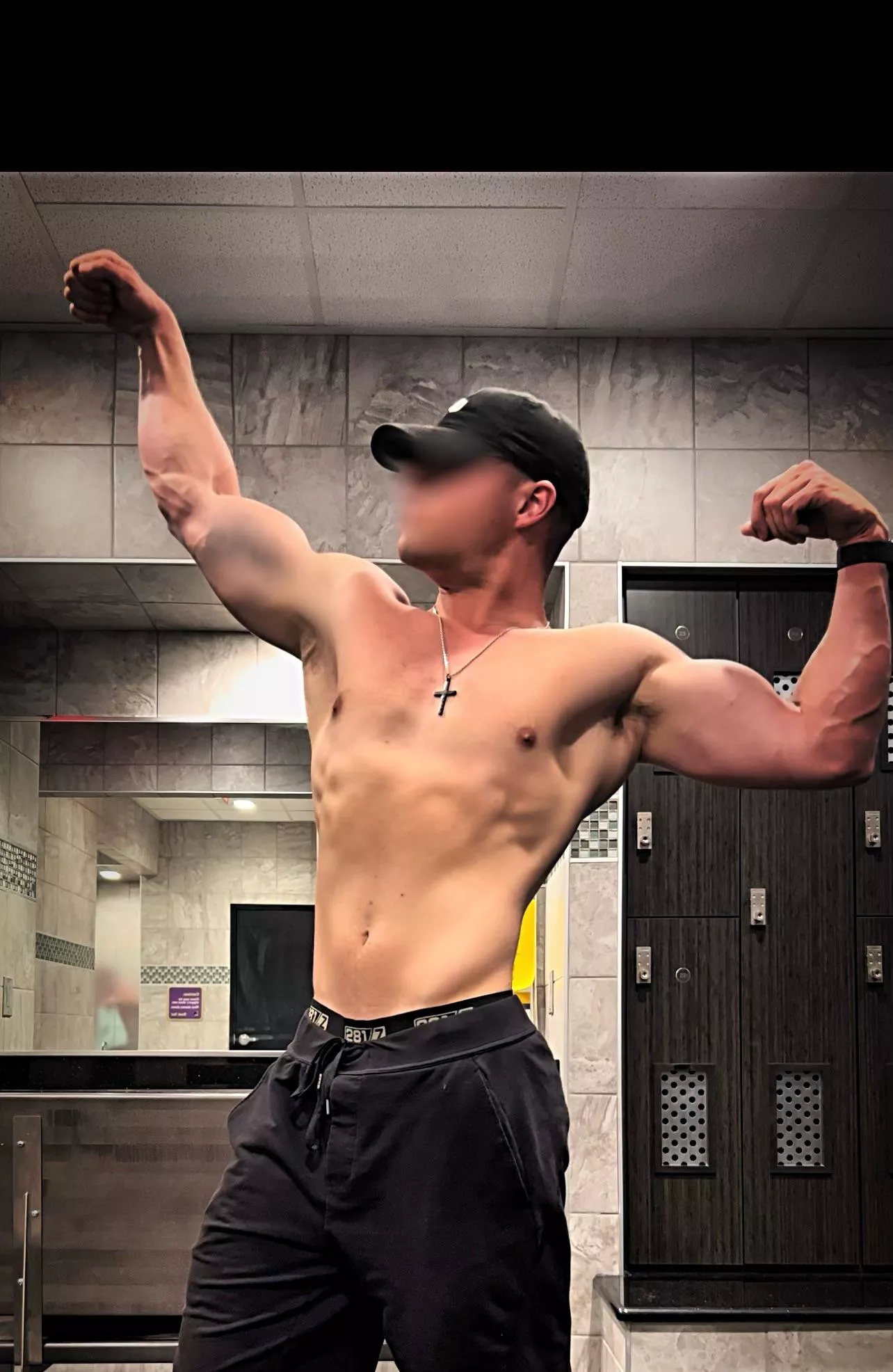 [24] Been a little MIA, did you miss me? posted by Klutzy_Estimate_6800