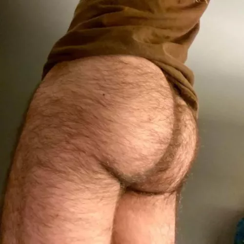 24 would you take my virginity bro? ;) DM me by sctbro