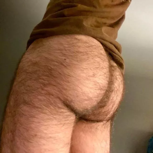 24 would you take my virginity bro? ;) DM me posted by sctbro