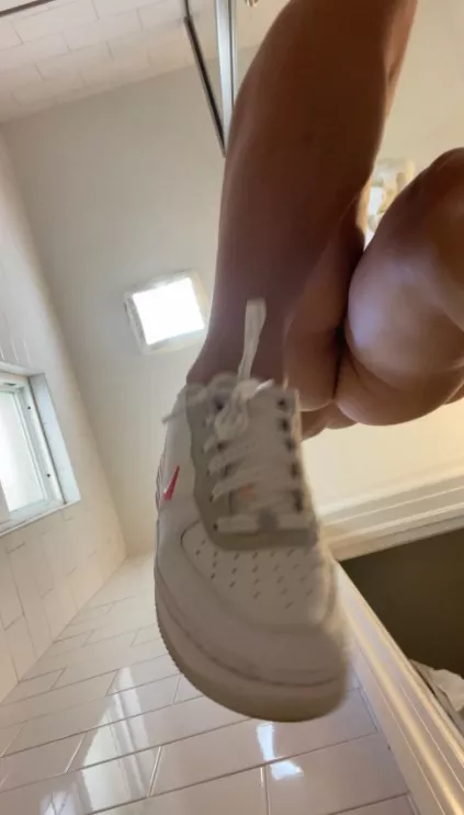 24|[F] I'm ready Daddy! UNDRESS AND RIPPED ME OFF and see where it goes : SNAPCHAT @ morganclaire08 posted by hydehydes9797