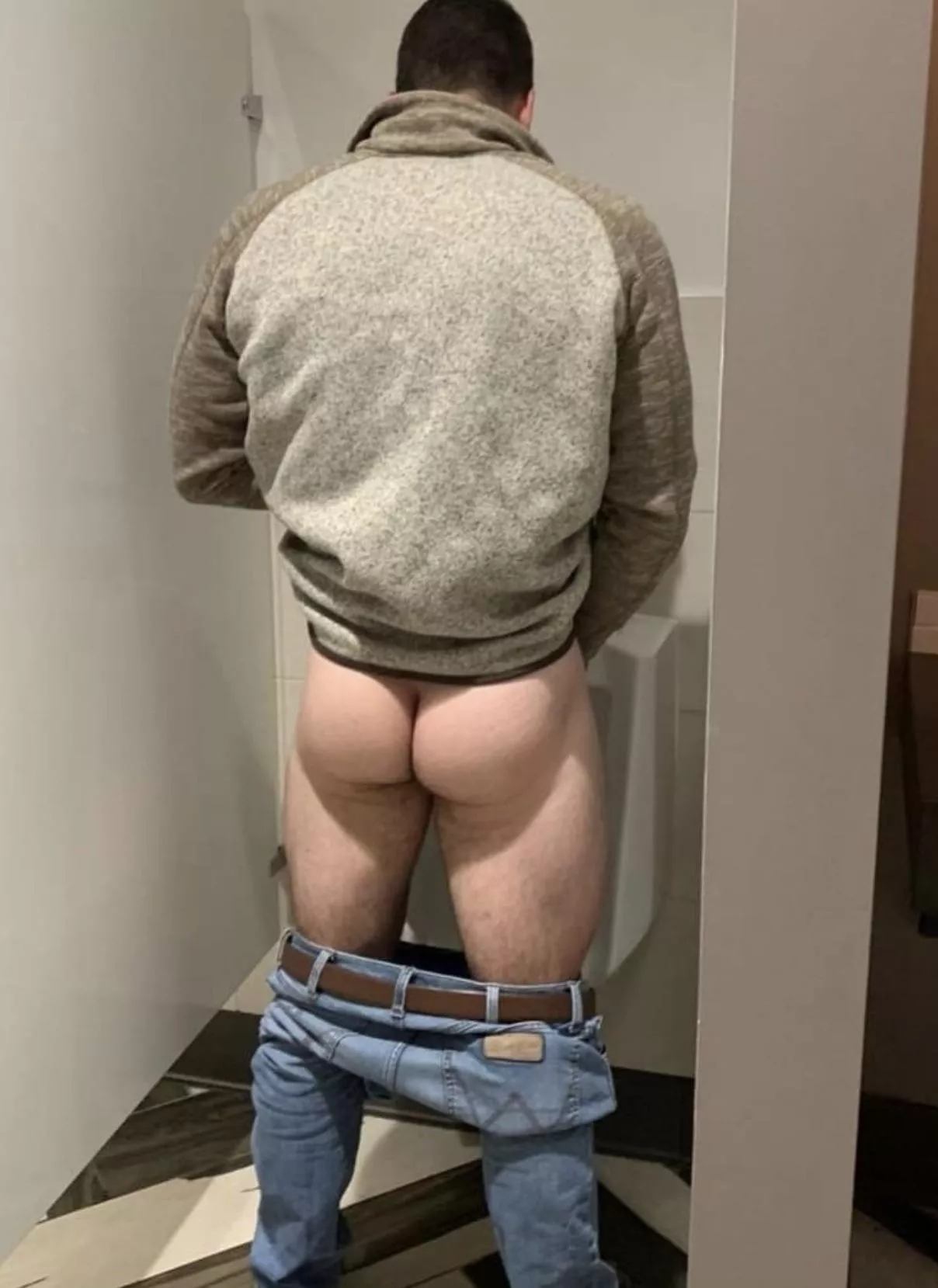 [25] and always horny 😎 posted by seanthecock