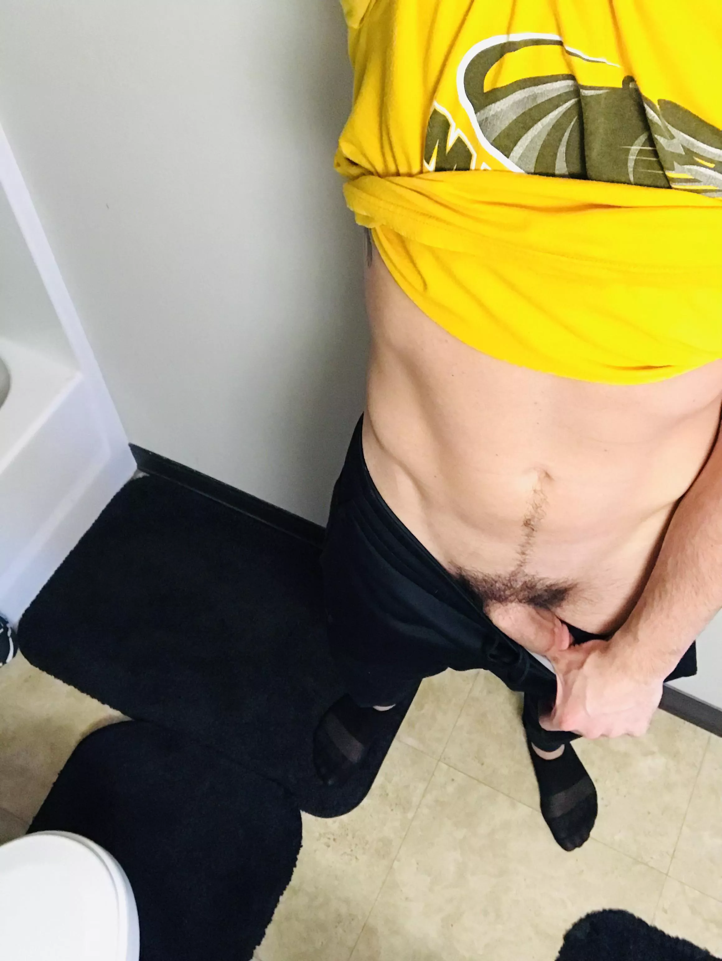 (25) former D1 college athlete posted by MilTownBrew12