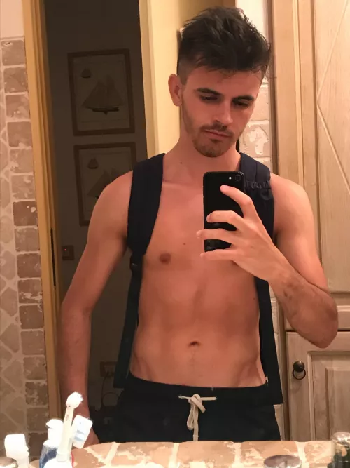 (25) Hellooooo 🇮🇹 anybody down for some fun? 👊🏼 by Roxas96_it