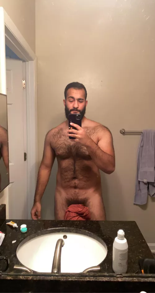 25, hmu looking for anyone older by OkPlatform7485