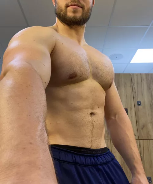 [25] I thought I’d add a little bit of me in here by FitnHard69