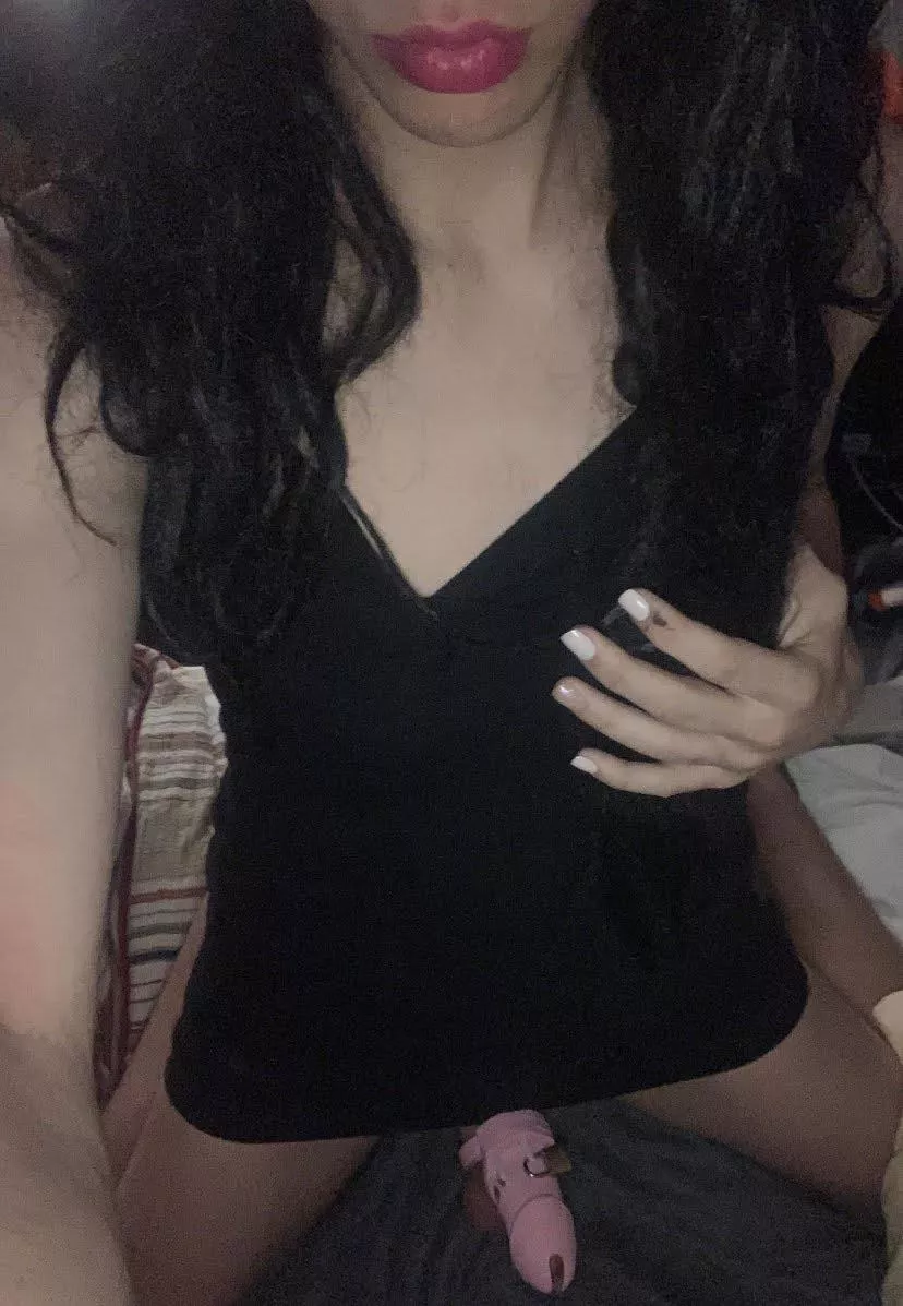 250⬆️⬆️ to have this sissy buy a maid uniform and give her keys away :) posted by Jkane757