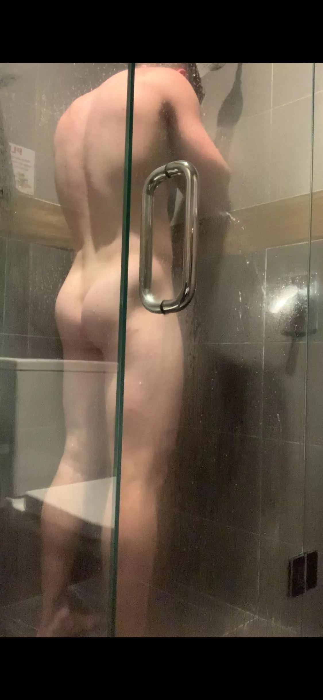 (25m) Post gym showers hit different 😉 posted by jamessmith96