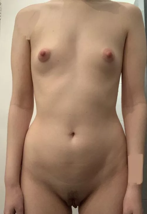 26, 165cm, 118lbs. Never been a fan of my small boobs and big nipples, and of my square shoulders by ScottishShy