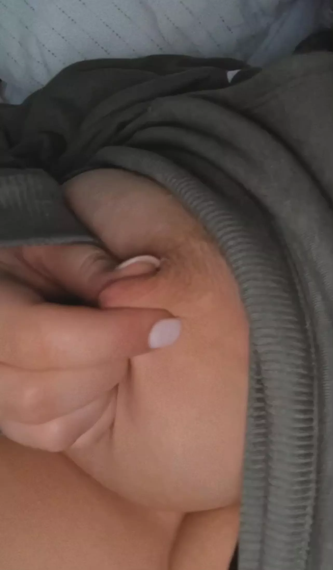 26 F just feeling slutty tonight 🤷🏻‍♀️ posted by Hhhheeeeeyyyyyyyy