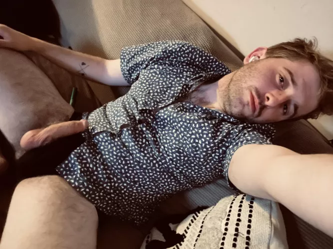 (26) howdy by modernyouth