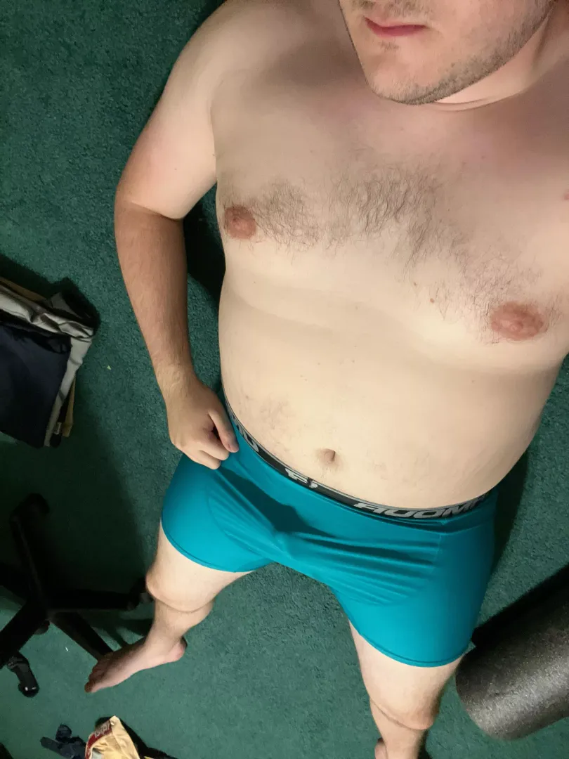 (26) Just got done playing softball and now about to hop in the shower posted by jyo_23