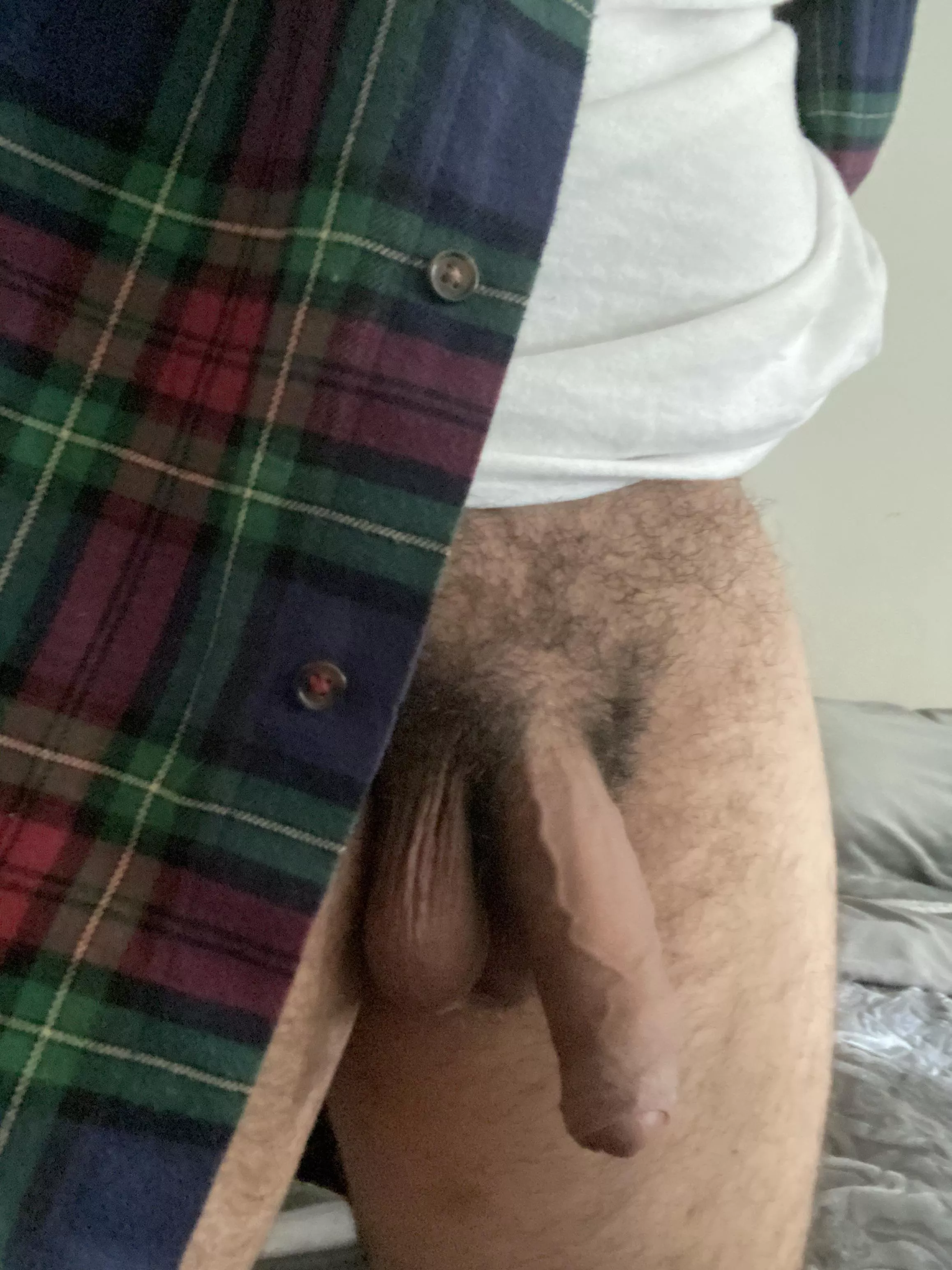 (26) just hanging posted by Additional-Book8373