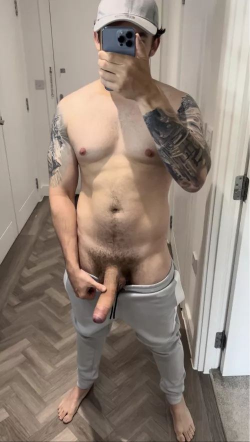 (26) My impersonation of a tripod by 1dollarscratchy