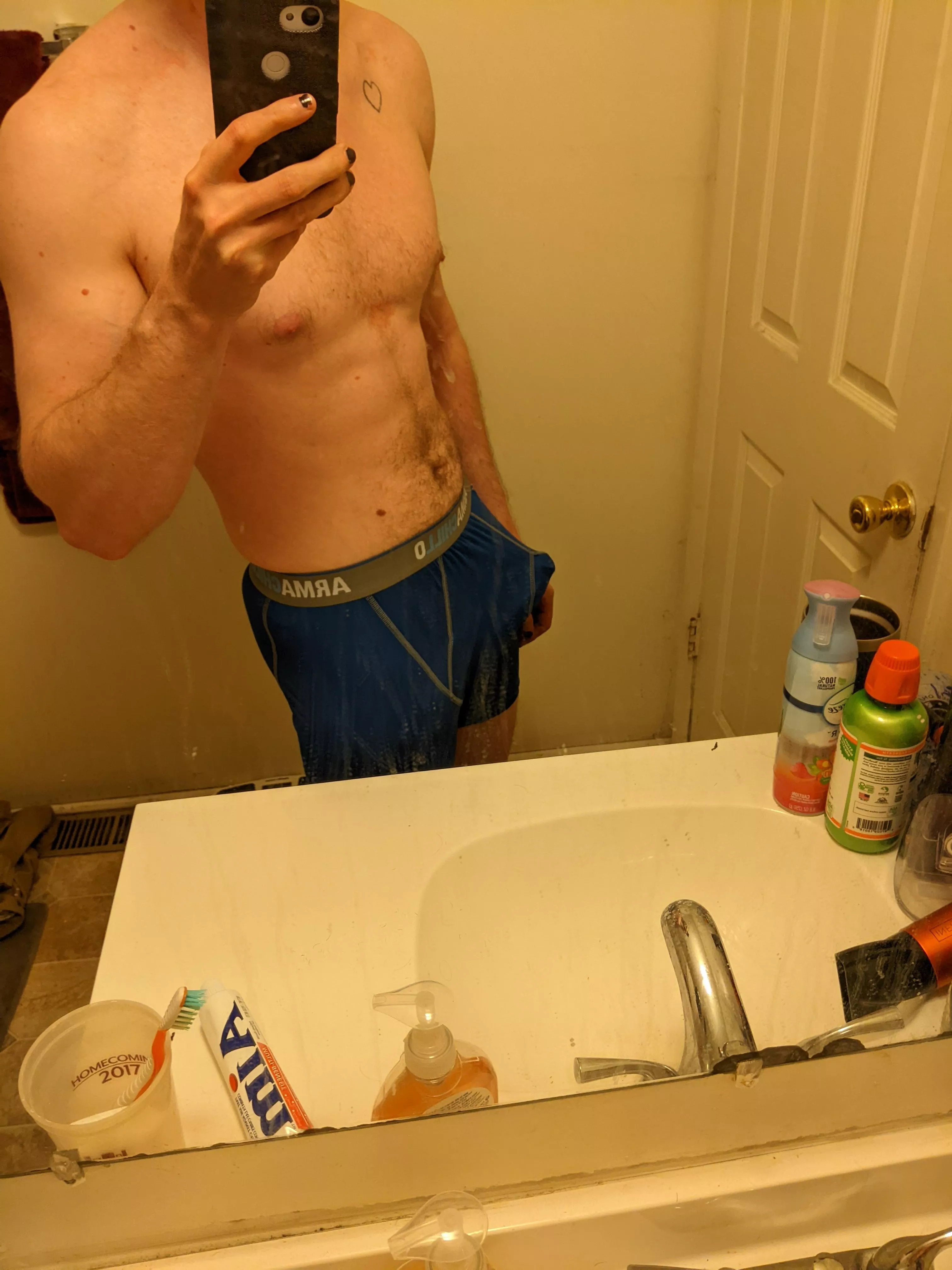 26 Year old traveling Bull looking for stops on the way posted by winstoncurlyfries