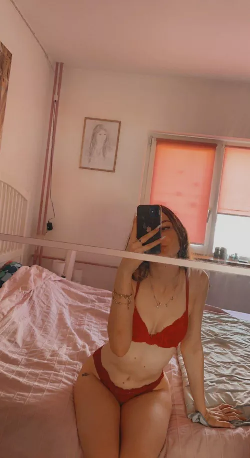 26[F4M] Arrow up that if your cock is bigger than 4.6 inches sc: daisy_daisy2121 by Rose_alex80