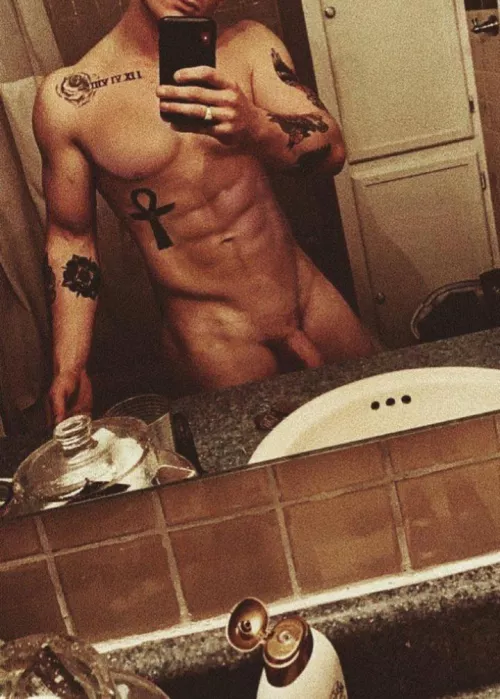 26M experienced bull for hotwife or mfm Raleigh, NC & loves to travel by xsebastiian