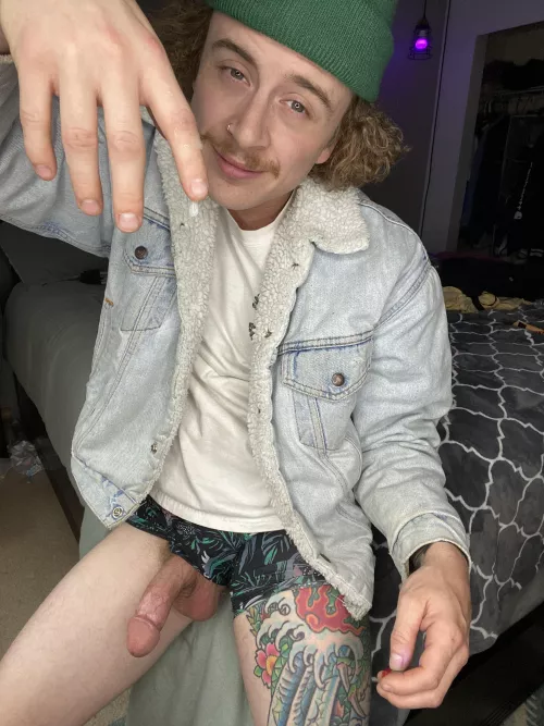 27 Will you clean up my cum? by KinkyKings444