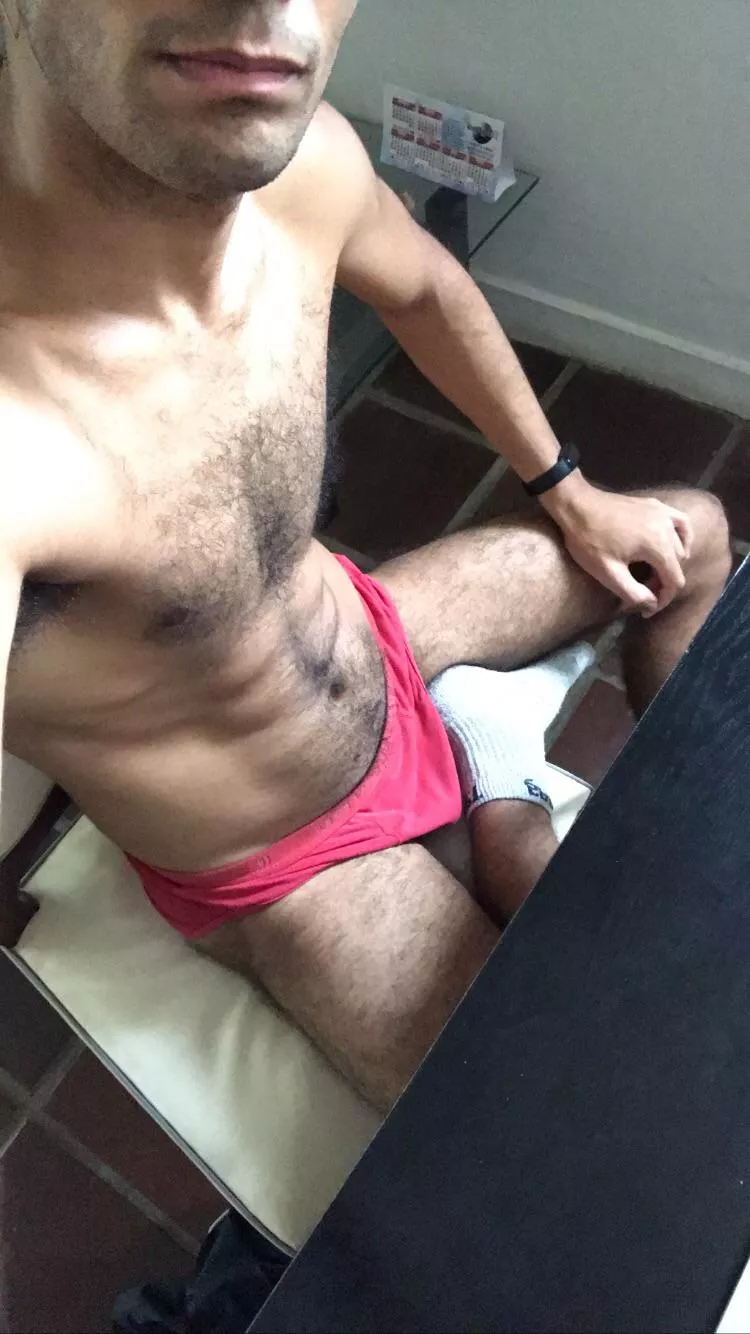 [27] working from home posted by calecki